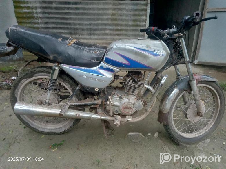 Bajaj Boxer . 2001