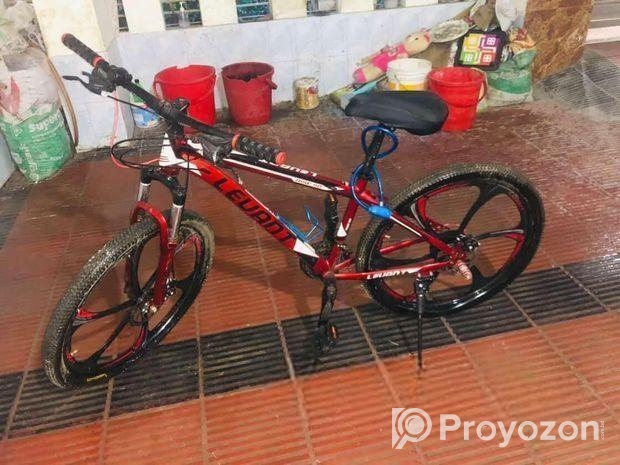 Bajaj Discover 100 . 2018