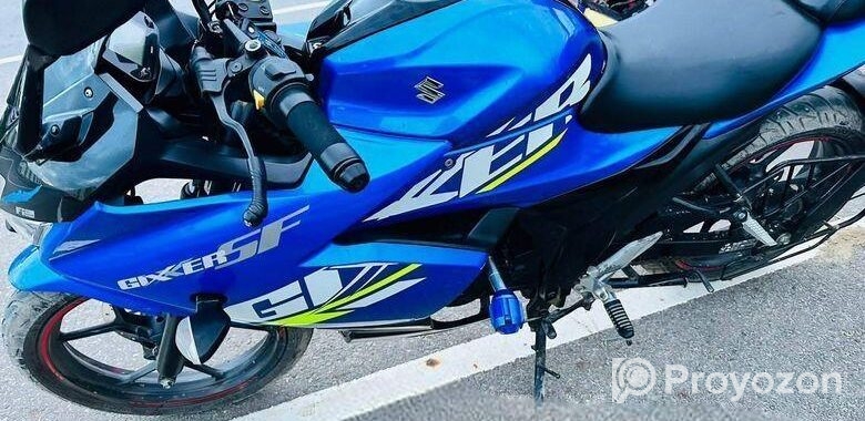 Suzuki Gixxer SF . 2023