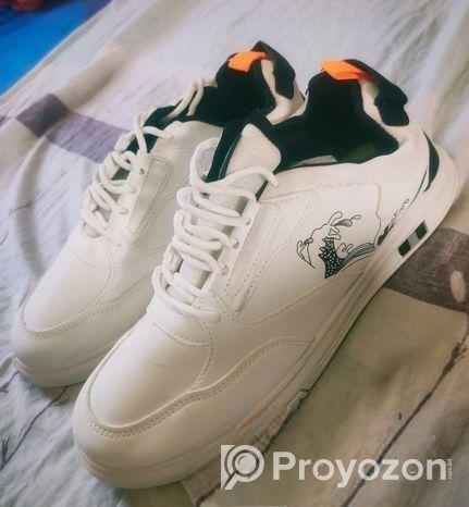 Bata Original Snickers (white Colour)