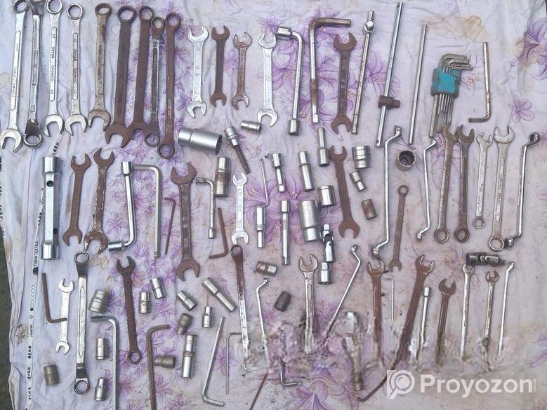 Akij 14 Seat Microbus Petrol/CNG গেরেজের যন্ত্রপাত