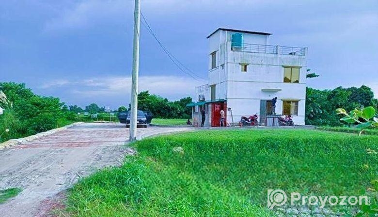 স্বল্প এবং দীর্ঘমেয়াদী কিস্তিতে প্লট বিক্রয়