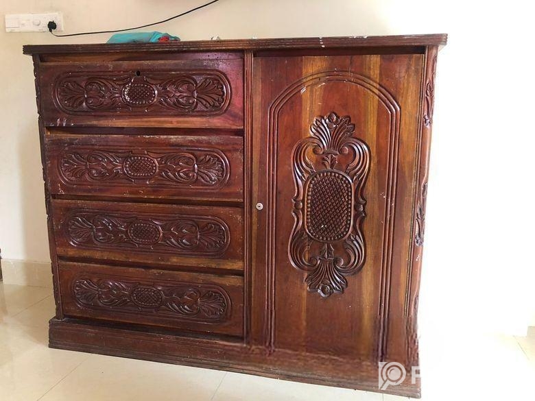 Paka Mehegoni Kather Wordrobe