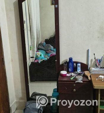 নাভানা ফার্নিচারের ড্রেসিং টেবিল