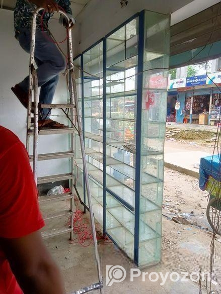 কাচের রেক বা ডেকোরেশন