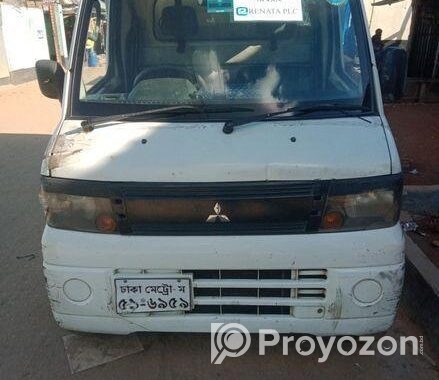 Mitsubishi Covered Van . 2009