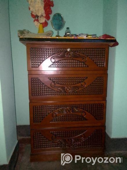 অনেক ভালো একটি ওয়ার্ডরোব