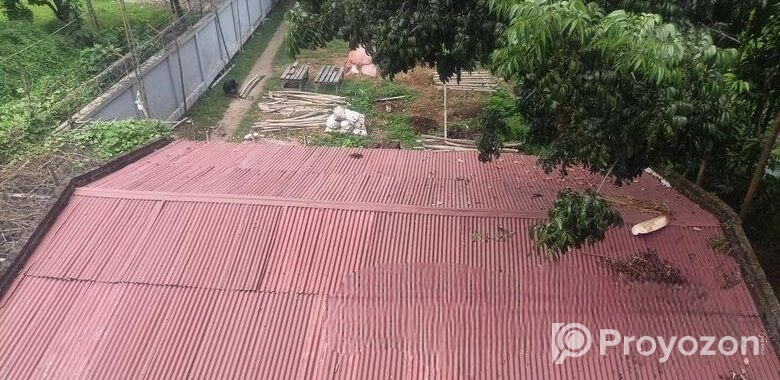 রাস্তার পাশে বাড়ি করার জন্য উপযুক্ত জমি বিক্রয়