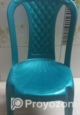 চিয়ার বিক্রি করে