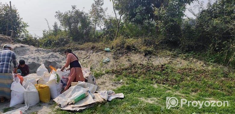 ১২ শতক ভরাট করা জমি। কাগজে শতন কিন্তু জমি আরো বেশি