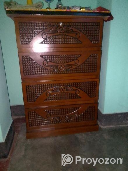 অনেক ভালো একটি ওয়ার্ডরোব