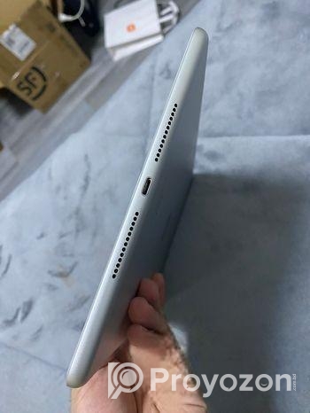 iPad 8th Generation (128 GB)