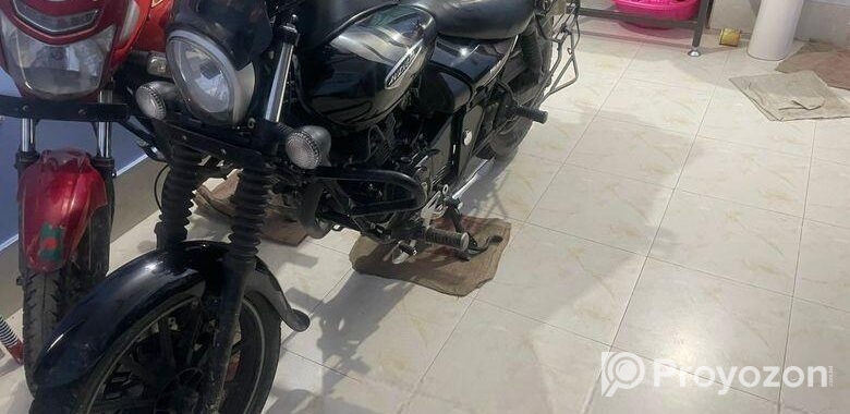 Bajaj Avenger Street 160 ` 2022