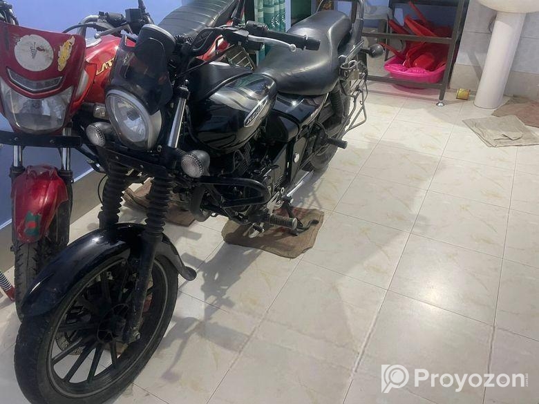 Bajaj Avenger Street 160 ` 2022