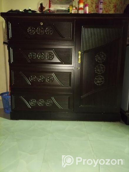 ওয়ারড্রব বিক্রি হবে