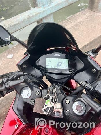 Suzuki Gixxer SF carboret 2022