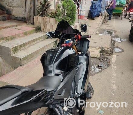 TVS Stryker 2018