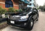 Toyota Fortuner . 2013