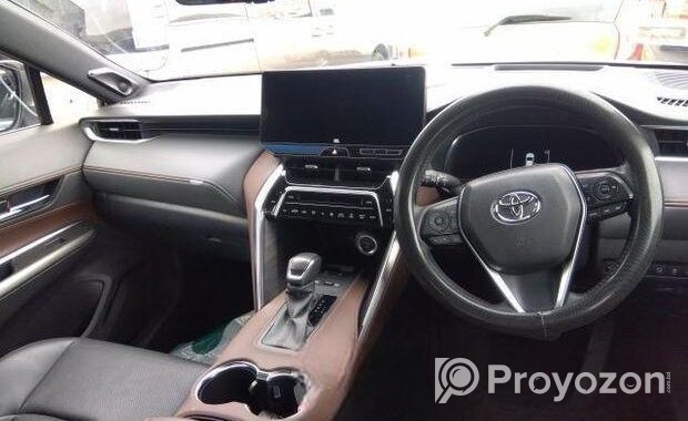 Toyota Harrier Z Pkg Pearl 5/22000 2023