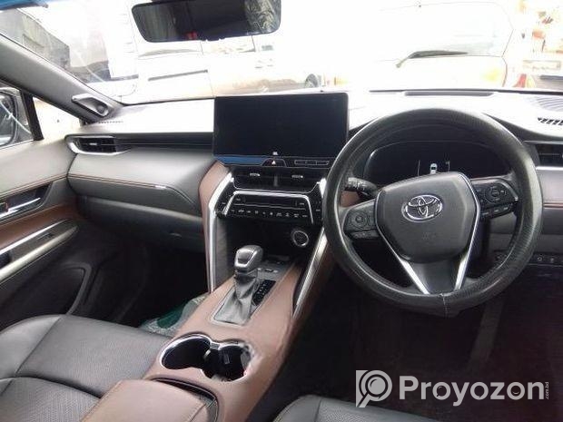 Toyota Harrier Z Pkg Pearl 5/22000 2023