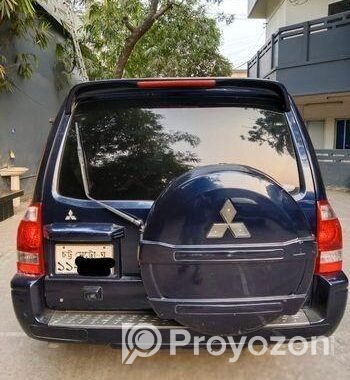 Mitsubishi Pajero V73 2004