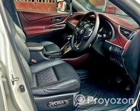 Toyota Harrier Advance premium 2016