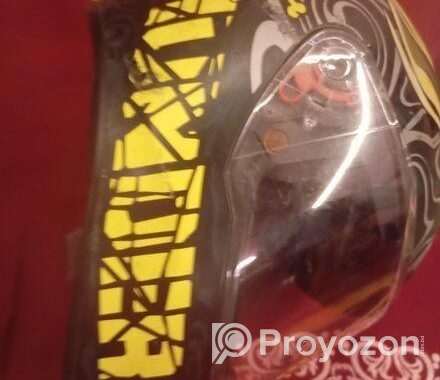 Studds Trooper Helmet