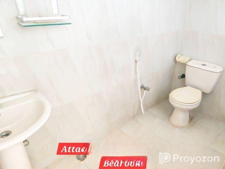 তিতাস গ্যাস সহ ১৬৫০ স্কয়ারফিট ফ্ল্যাট বিক্রয়