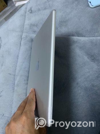 iPad 8th Generation (128 GB)