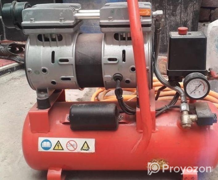 এয়ার কমপ্রেসর/ হাওয়া মেশিন (১০ লিটার)