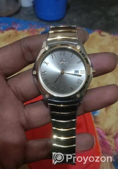 Analogue Watch for sale