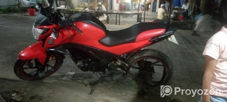 Honda Hornet 2017