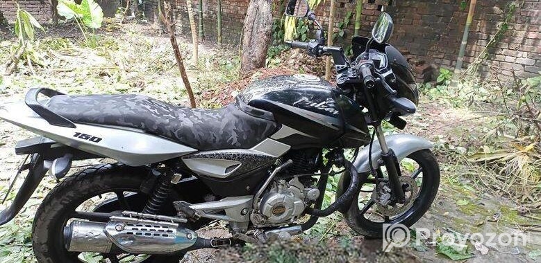 Bajaj Pulsar 150 2015