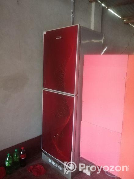 Singer fridge for sell