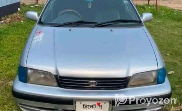 Toyota Corsa . 1999
