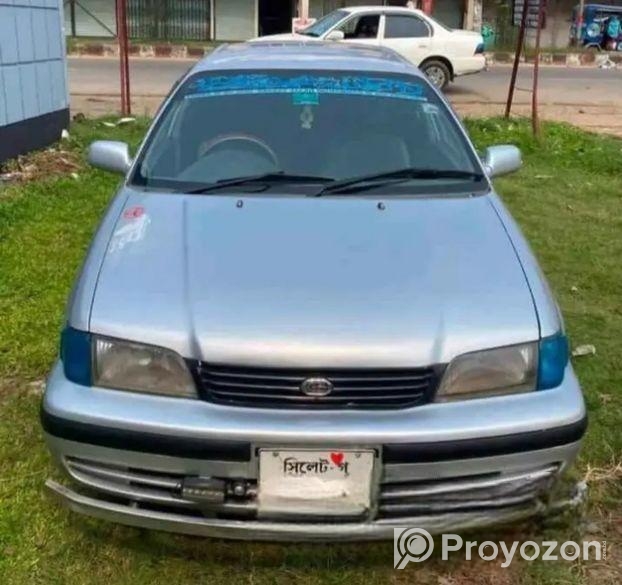 Toyota Corsa . 1999