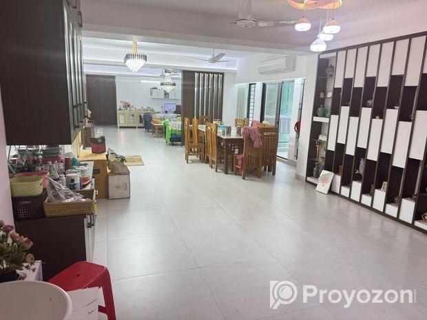 Apartment Rent at Bashundhara Residential Area, Dh