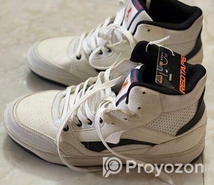Brand New White Sneakers- Master Copy