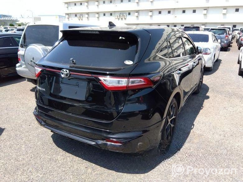Toyota Harrier non hybrid sunroof 2020