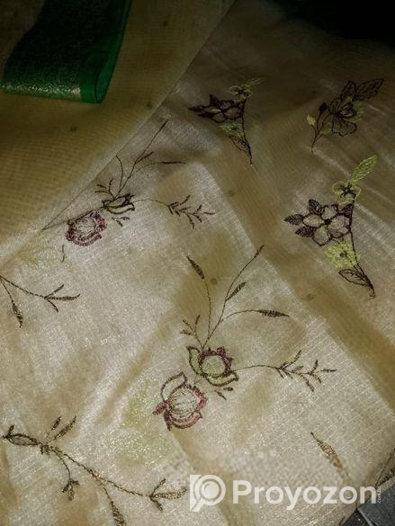 সৌদি আরবের শাড়ি