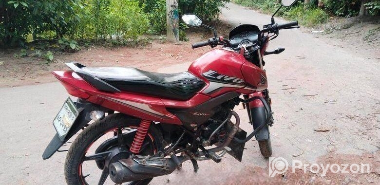 Honda Livo . 2020