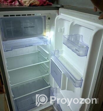 Wallton Fridge