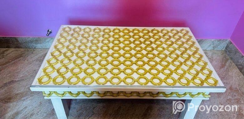 Unique Design Golden Ring Table