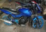 Bajaj Pulsar 150 . 2015