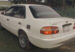 Toyota Corolla . 1999