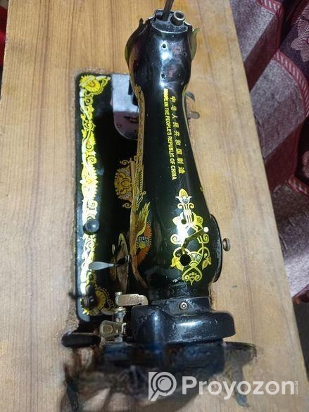 একটি সিঙ্গার সেলাই মেশিন বিক্রি হবে