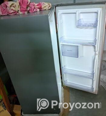 Wallton Fridge