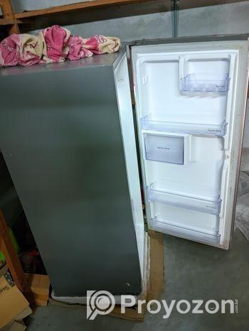 Wallton Fridge