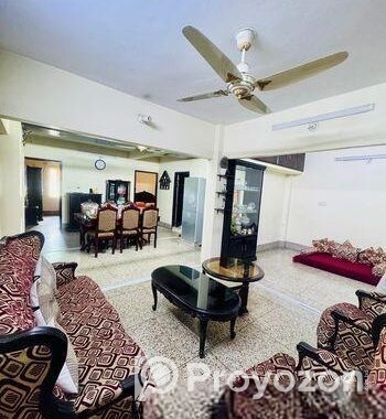 Full unit flat rent in 3rd floor