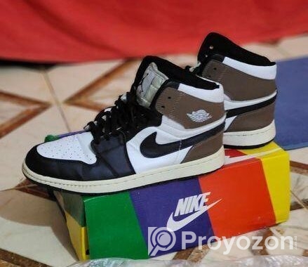 Air Jordan 1 Mocha